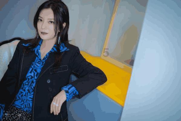 丽江:独居老人将百元车厘子按五块钱一斤卖,善意谎言背后很幸福